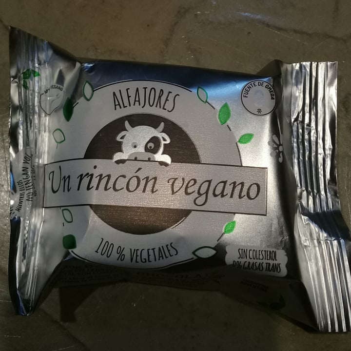 Un Rincón Vegano Alfajor Black Chocolate Review abillion