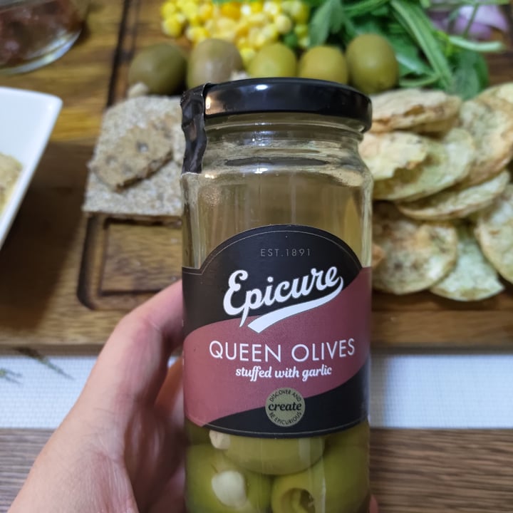 Epicure Queen Olives Stuffed With Garlic Reviews Abillion