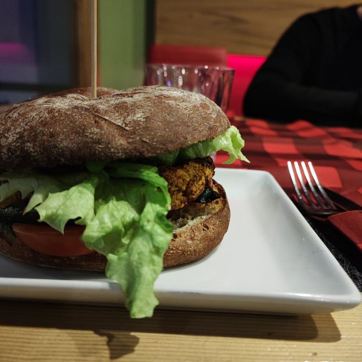 Cronox Livigno Italy Vegan Burger Review Abillion