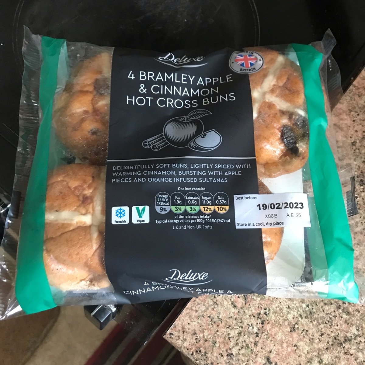 Bramley Apple And Cinnamon Hot Cross Buns From Deluxe Vegan Product