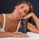 Apivita Black Detox Черен почистващ гел за лице и очи x150 мл