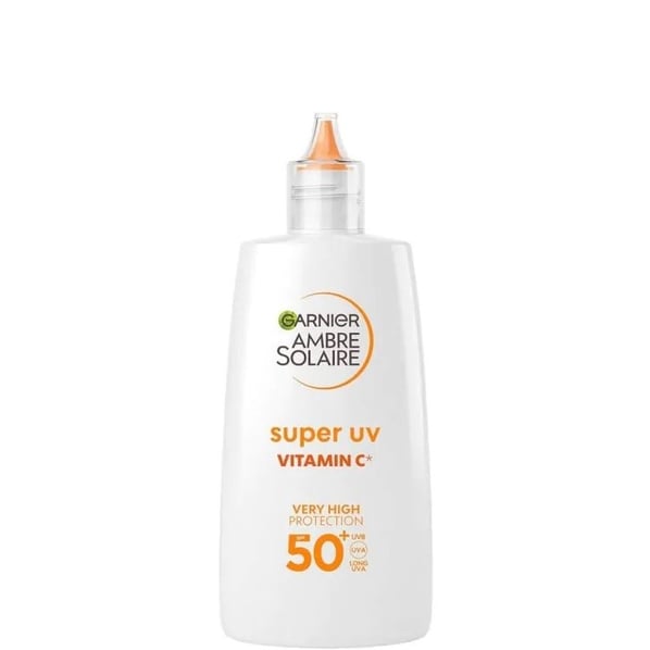 Garnier Ambre Solaire Дневен флуид против тъмни петна с витамин С SPF50+ x40 мл