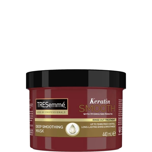 TRESemme Keratin Smooth Маска за коса за непокорна и хвърчаща коса x440 мл