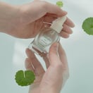 Luvum Cica Успокояващa серум за лице с азиатска центела x30 мл