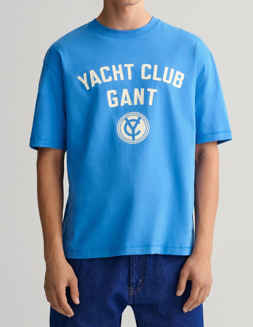 GANT Yacht Club T-Shirt 100% COTTON ΜΕ LOGO PRINT ΣΤΟ ΣΤΗΘΟΣ , REGULAR FIT  | Ανακαλύψτε την Φθινοπωρινή Συλλογή με Έκπτωση στο KayakFashion.gr -  Δωρεάν Μεταφορικά για αγορές 70€ - Επώνυμα Ρούχα,