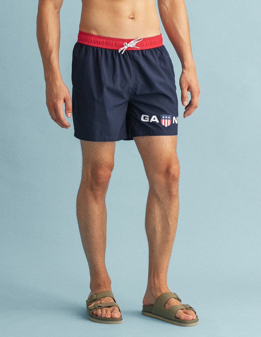 GANT ΜΑΓΙΩ " Retro Shield Swim Shorts " , REGULAR FIT | Ανακαλύψτε την  Φθινοπωρινή Συλλογή με Έκπτωση στο KayakFashion.gr - Δωρεάν Μεταφορικά για  αγορές 70€ - Επώνυμα Ρούχα, Παπούτσια, Αξεσουάρ για