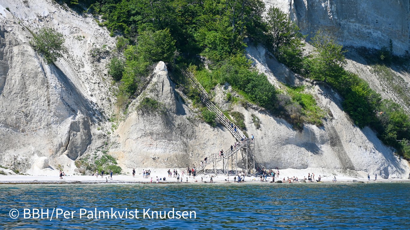 Møns Klint set fra vandet-Fotos fra en dejlig sommerdag på vande ud for Møn-FOT_2524-6.jpg