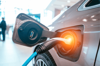  Subsidy, High Fuel Prices Drive Electric Car Sales Surge in Germany
