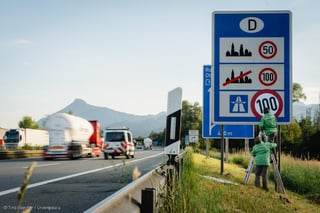 Greenpeace Puts Speed Limit 100 on German Autobahns