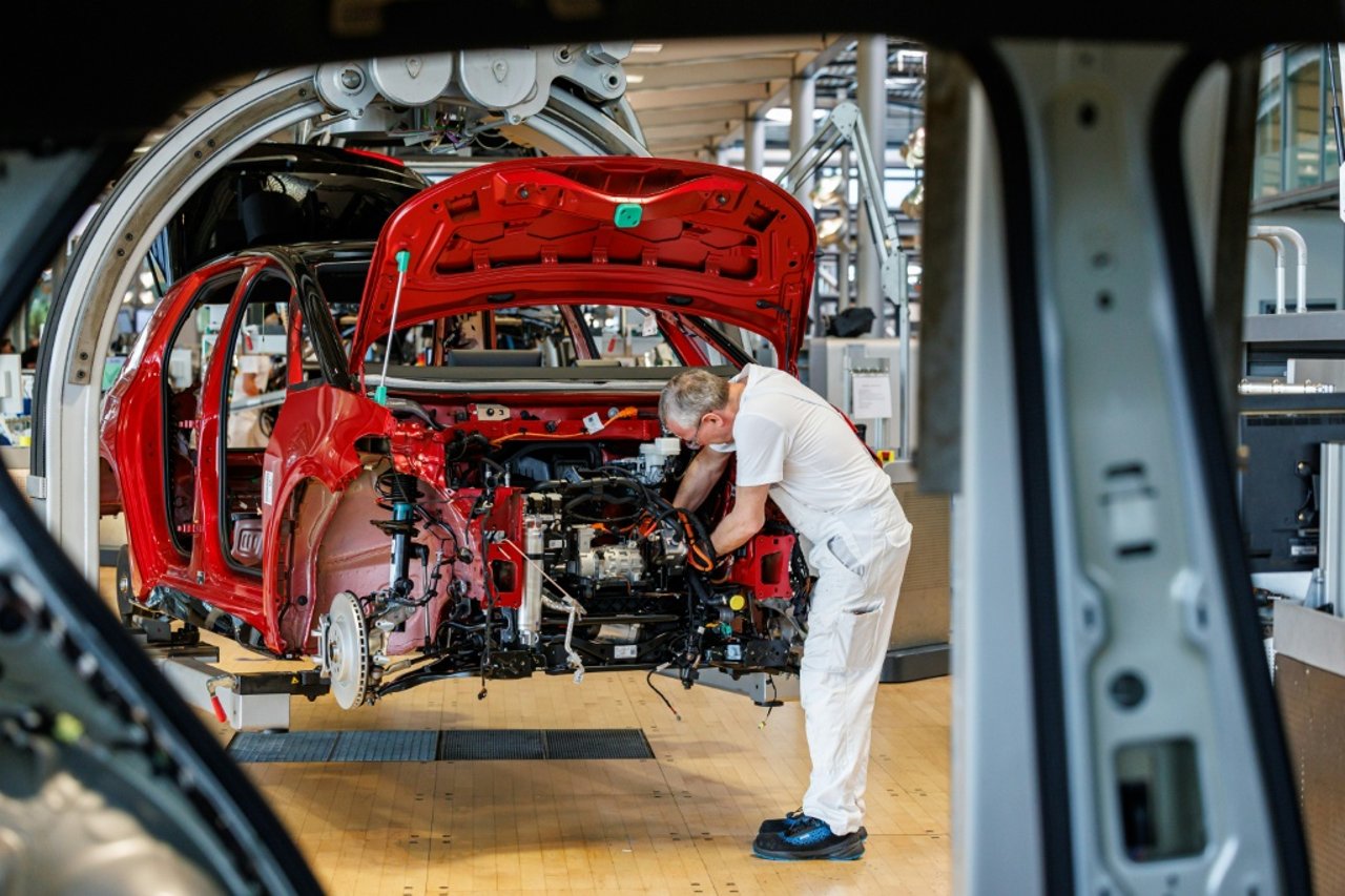 Crisis in the automotive industry: Almost 50,000 jobs lost within a year