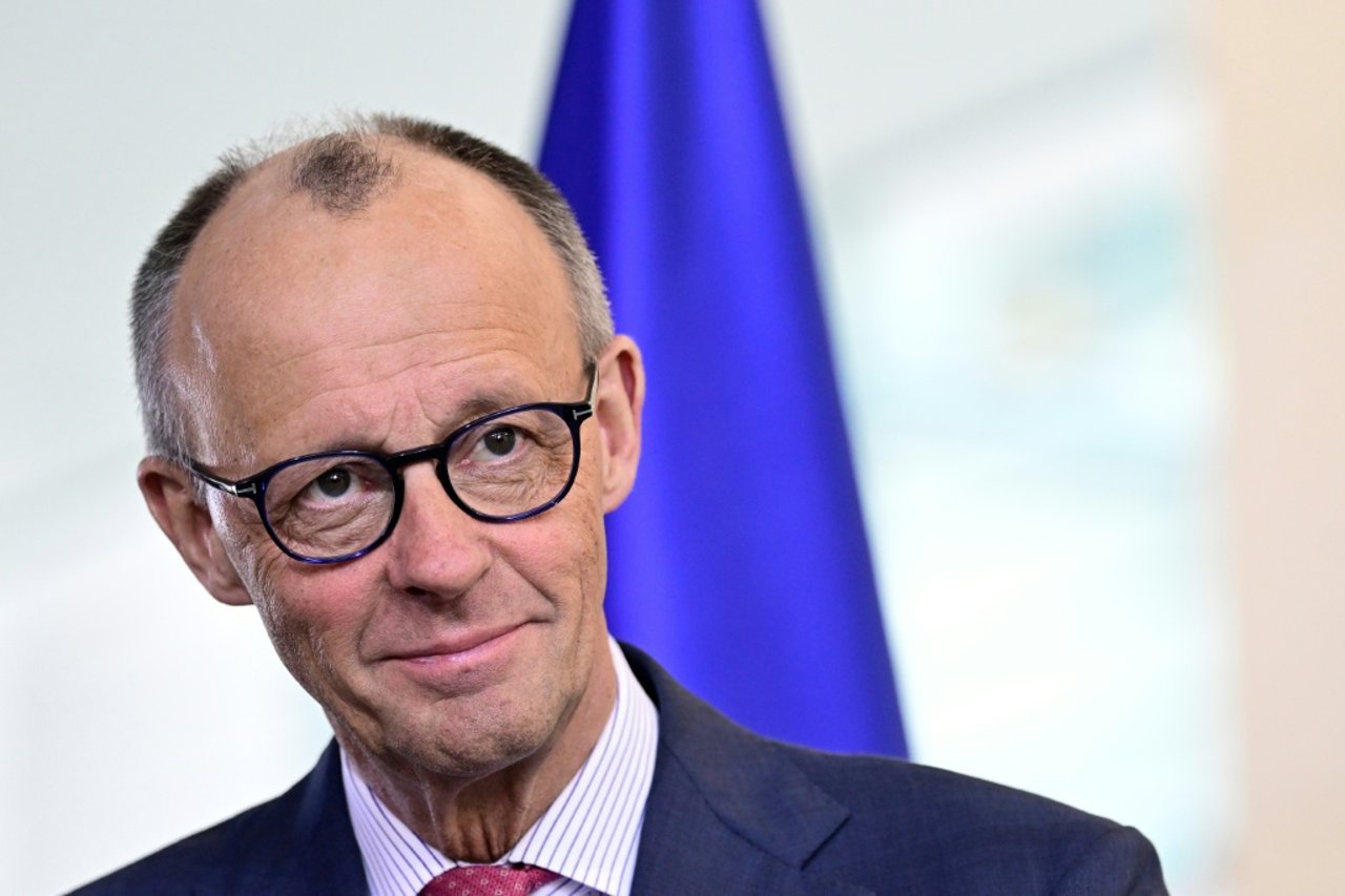 Merz Warns of Further Coalition Conflict, Demands SPD Compromise
