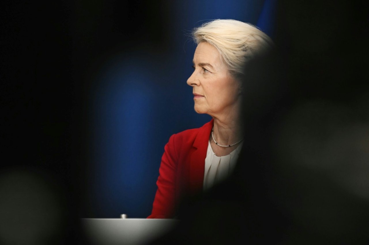 Von der Leyen no confidence vote underscores fragile unity in EU parliament