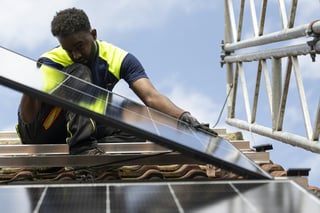 Solar Installations Fall 6% in Germany as Subsidy Cuts Loom