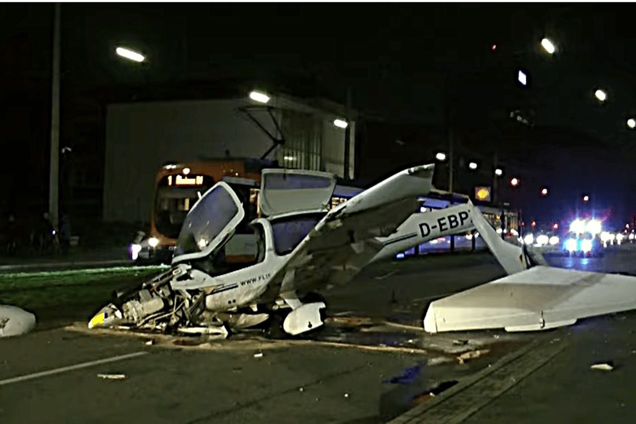 Plane With Three Occupants Makes Emergency Landing in Mannheim