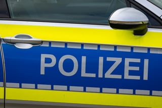 Phone Scammers Posing as Police and Bank Staff Steal €100,000 in Germany
