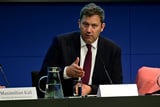 "A lot for employees": Klingbeil defends reform package