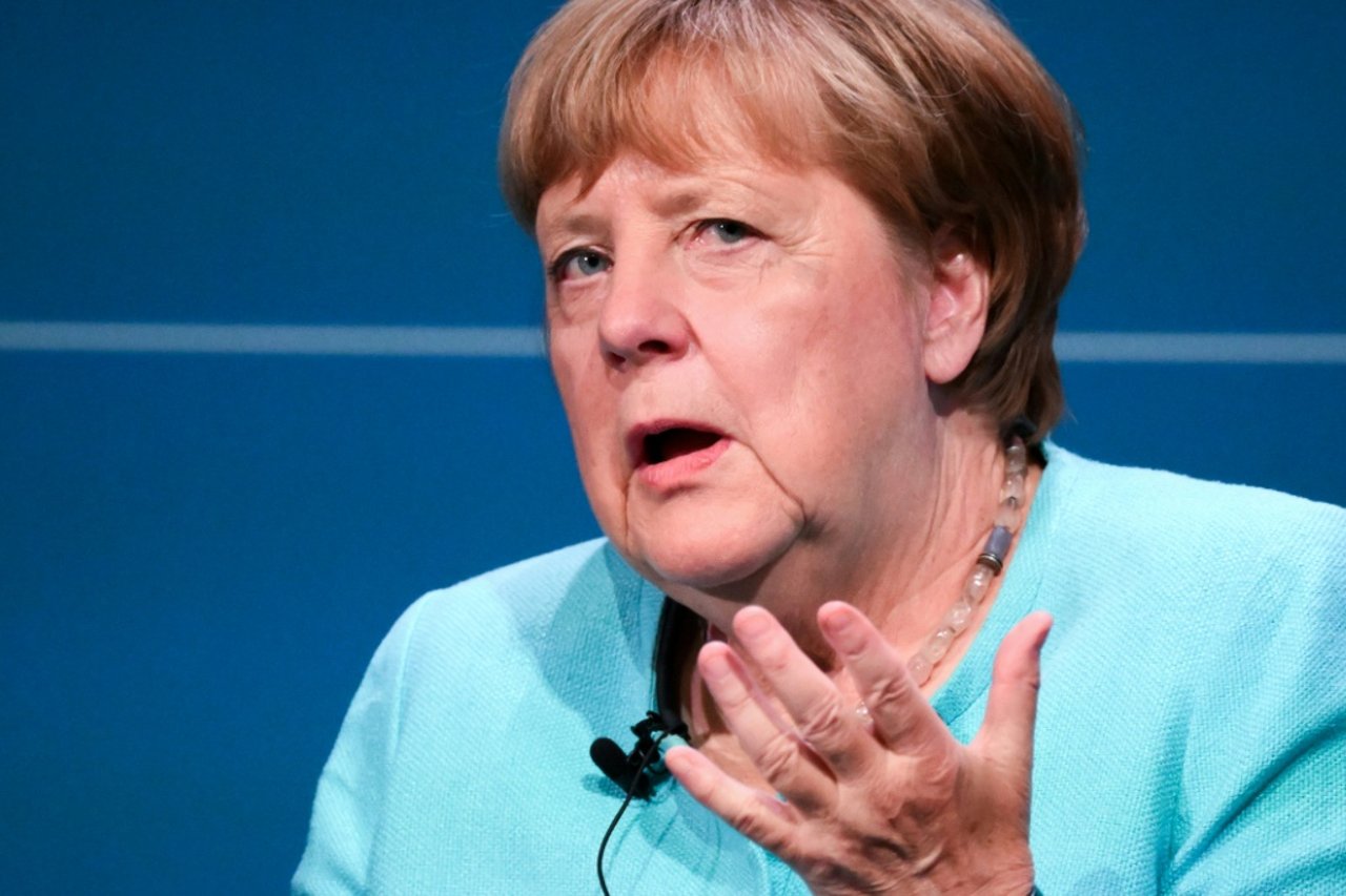 A Quarter of Germans Miss Angela Merkel as Chancellor