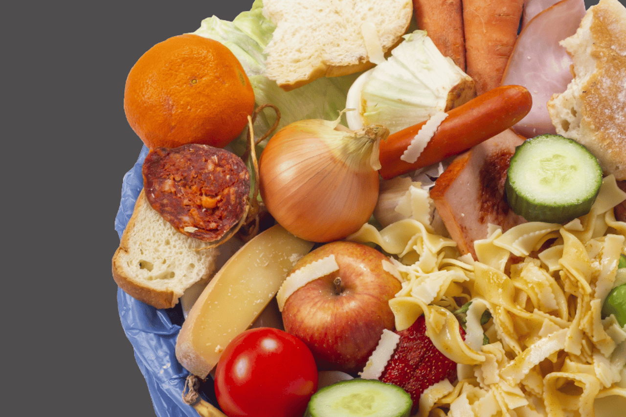 SPD pushes to legalize dumpster diving to fight food waste