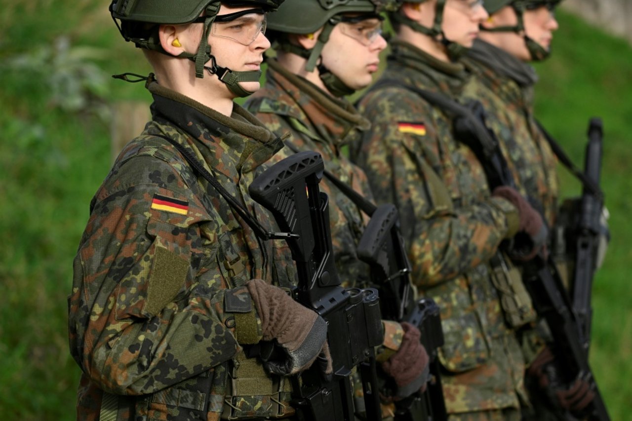 Germany’s Coalition Agrees to Keep Military Service Voluntary
