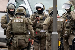 Hostage Crisis at Sinzig Bank Ends But Suspects Still at Large