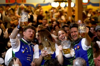 Germans drink eleven litres of pure alcohol per year, more than the OECD average 