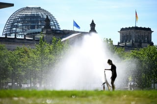Germany Faces 41°C Heatwave, Rail Travel and Events Hit