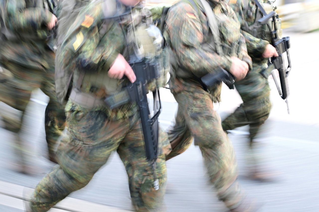 Will a Lottery Soon Decide Who Faces Military Conscription in Germany?