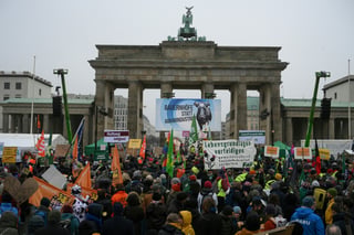 Thousands Protest in Berlin for New Agricultural Policy