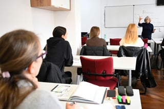 SPD and Interior Ministry Strike Quota-Based Integration Course Deal