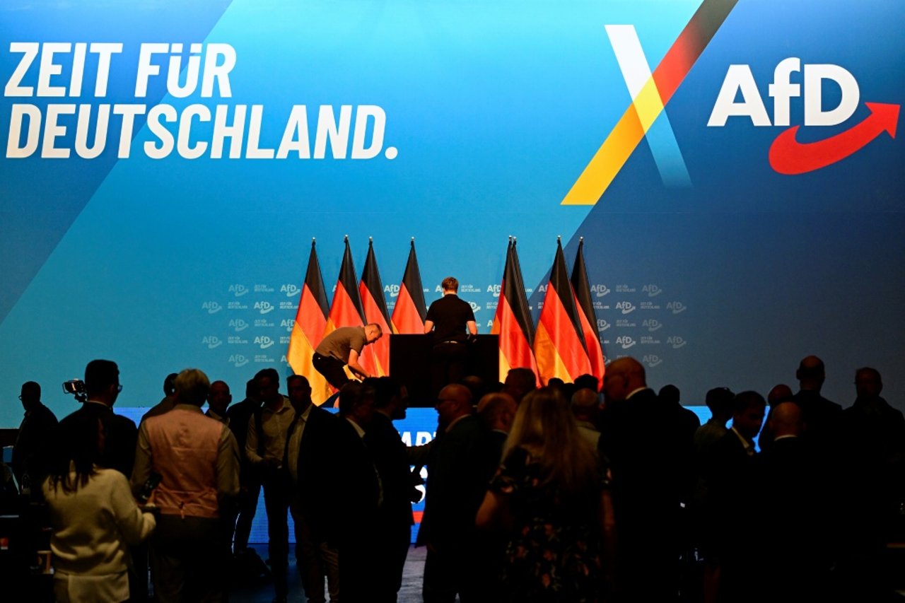 AfD Opens Erfurt Party Congress: Chrupalla Vows Unity Amid Mass Protests