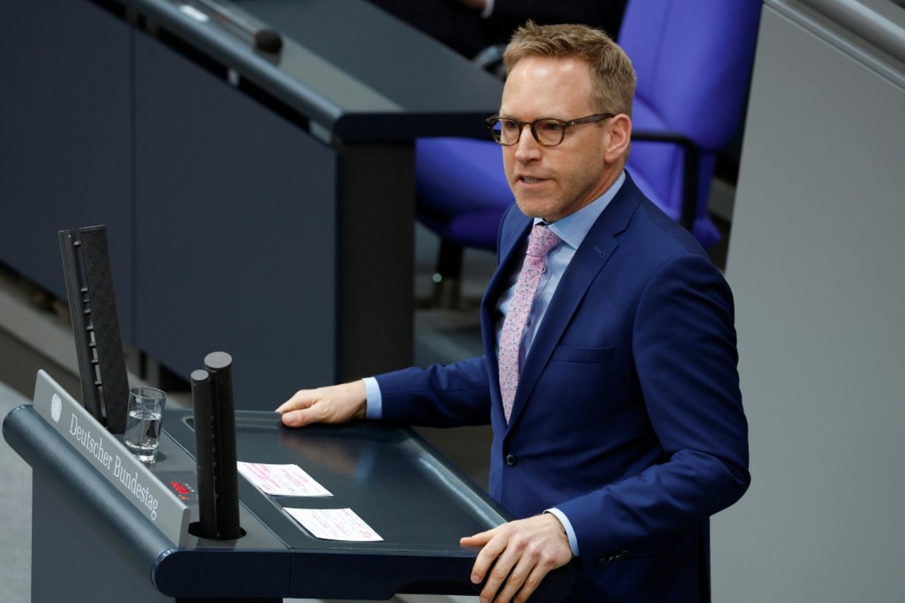 AfD in Power Sparks Fears of Sensitive Intelligence Leaks