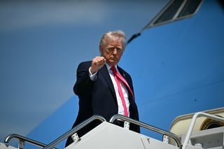 Iran Threatens to Close Strait of Hormuz Again if US blockade continues