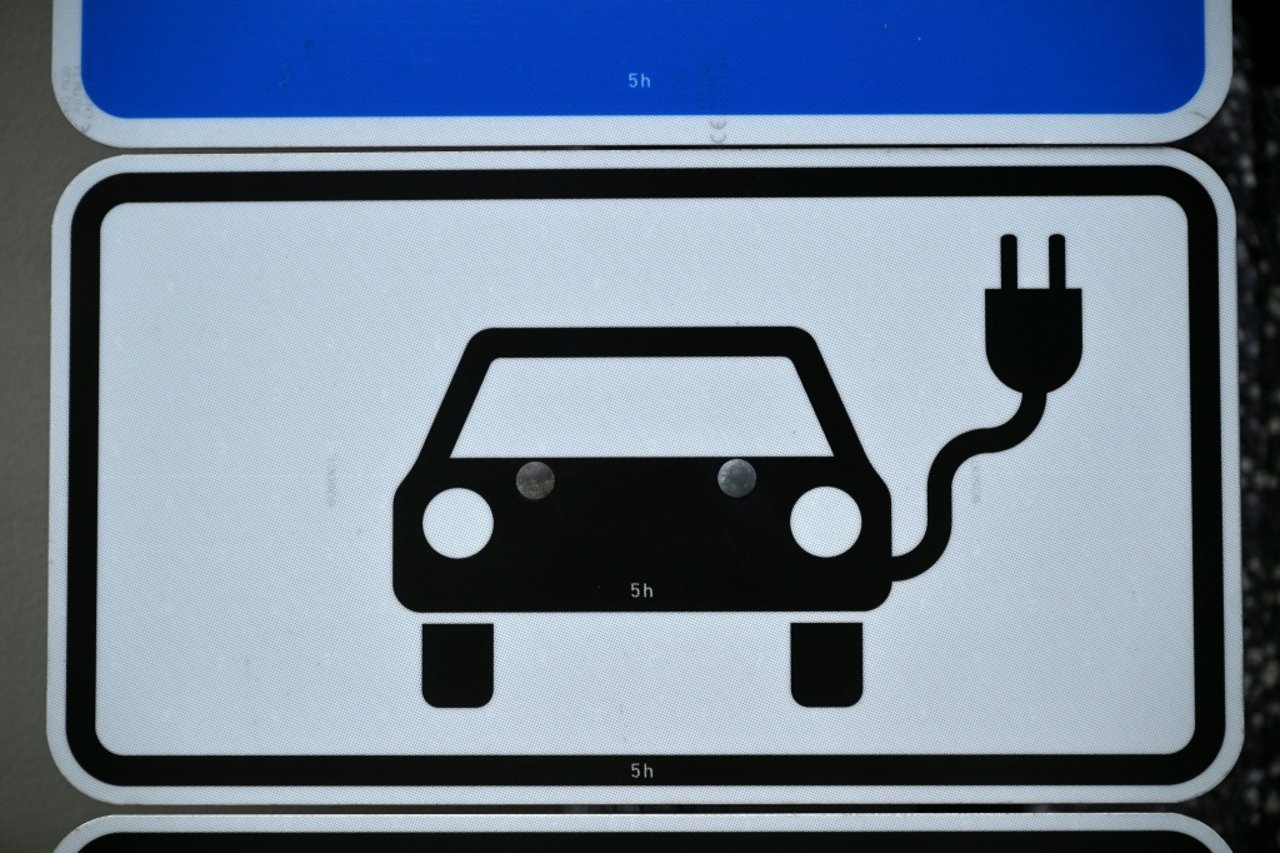 Germany Plans €5,000 Incentive for EV and Plug-in Hybrid Cars for Low & Middle-Income Buyers