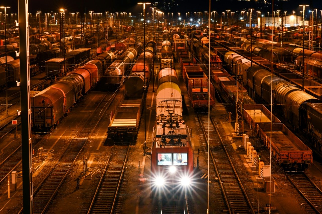 Deutsche Bahn to Cut Thousands of Jobs at DB Cargo 