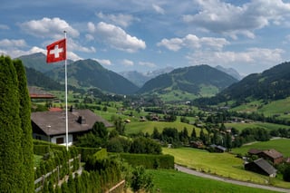 Switzerland Leads as Top European Country for Germans to Live In