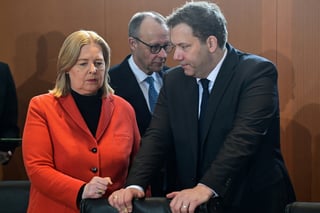 Germany Debates Sick Pay Cuts to Tackle Europe's Highest Sick Rates