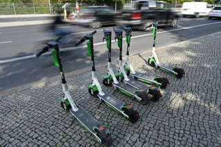 16-Year-Old Dies in E-Scooter Accident in Wolfsburg