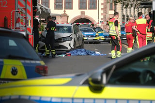 Car Hits Crowd in Leipzig, Two Dead, Dozens Injured