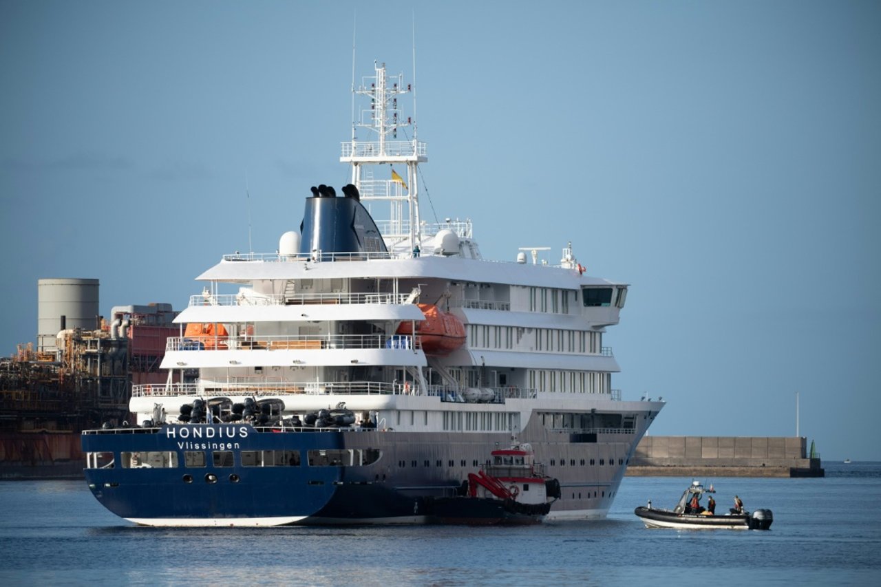 Hantavirus Cruise Ship Arrives in Canary Islands: Passengers to Be Evacuated After Three Deaths