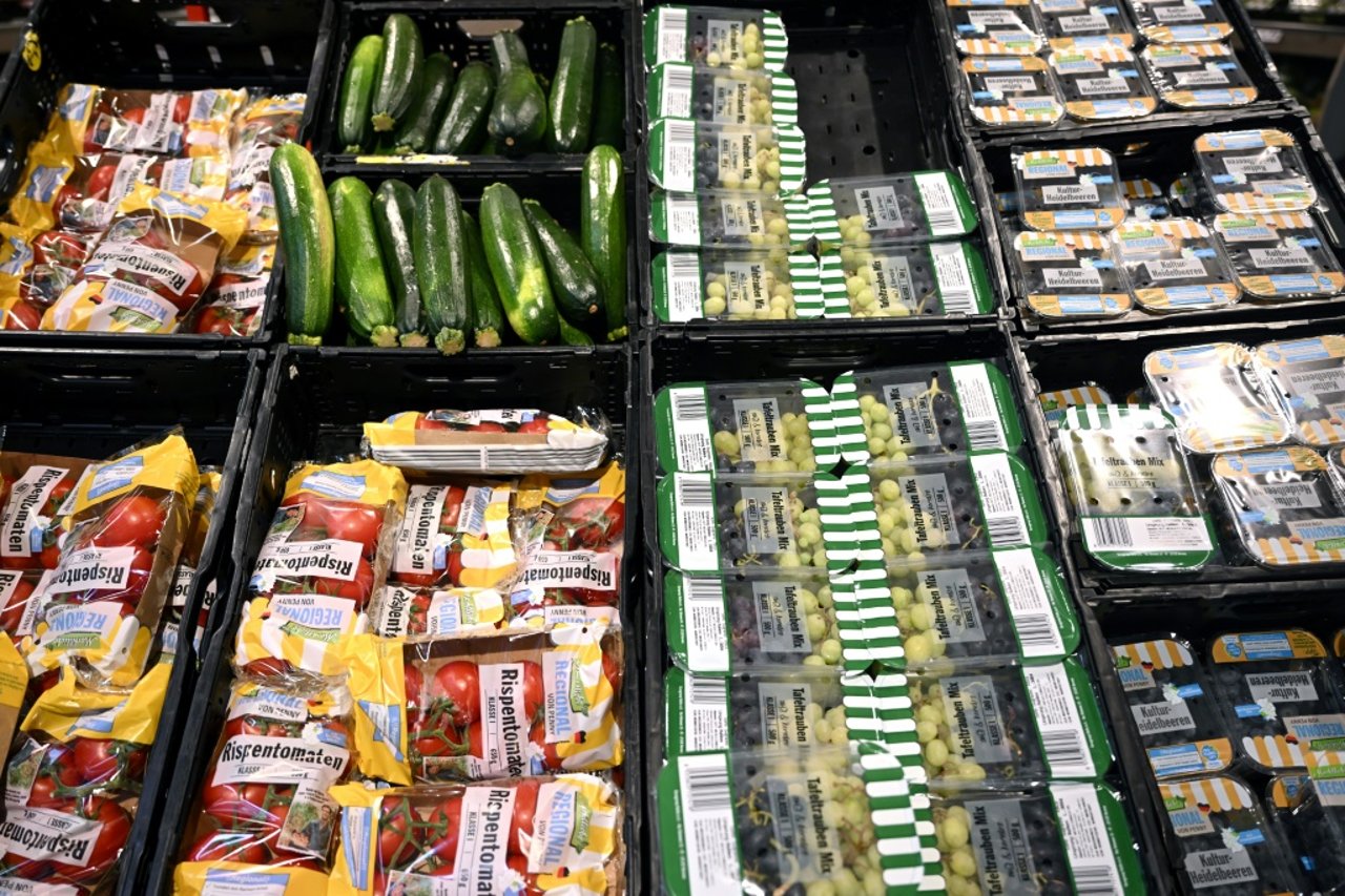 German Inflation Eases to 2.3%; Stubborn Service Costs Remain the Key Driver