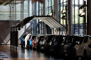 Automotive Industry Warns of Job Losses and Declining Investment in Germany