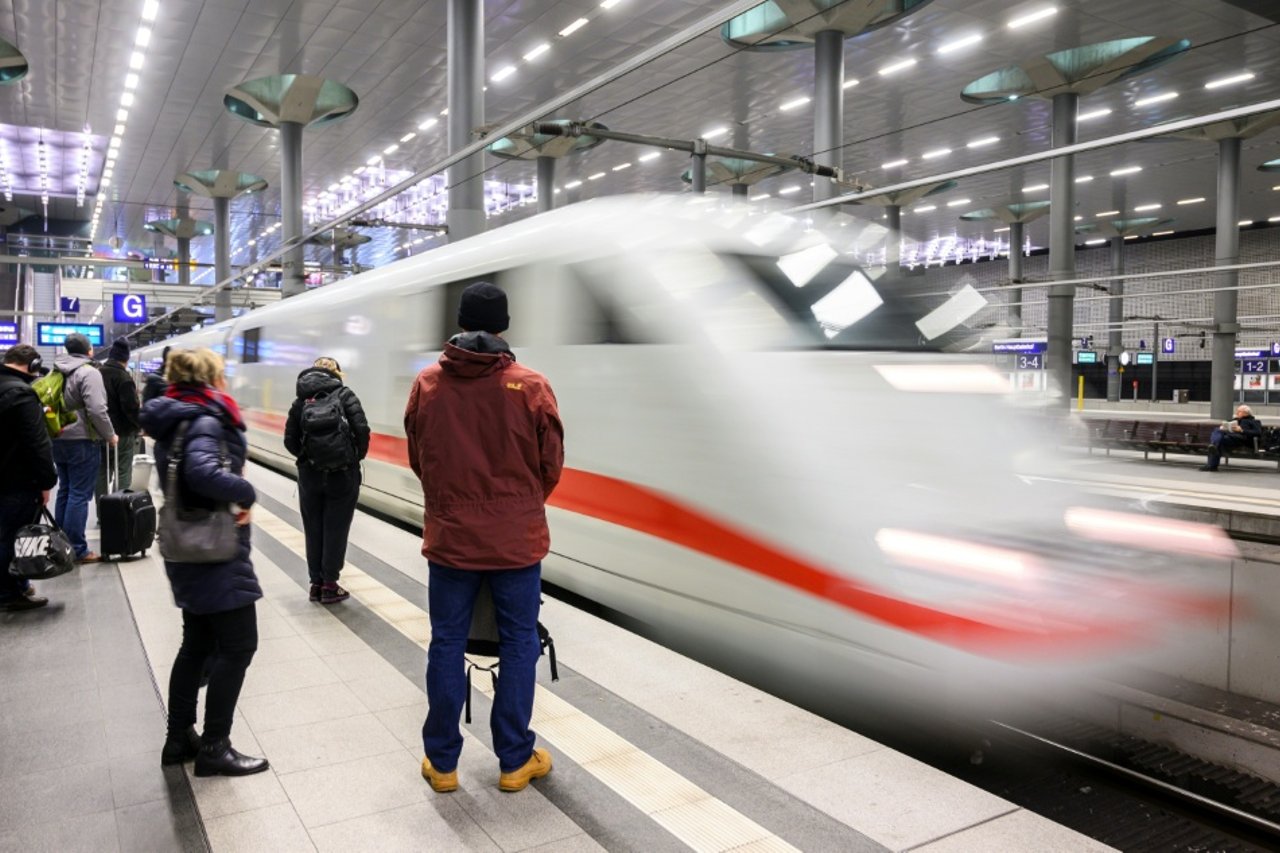 Deutsche Bahn to Close Berlin-Hanover Route for Major Overhaul