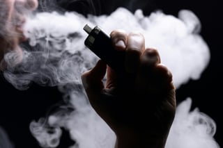 Using Touchscreen E-Cigarettes While Driving Is Prohibited