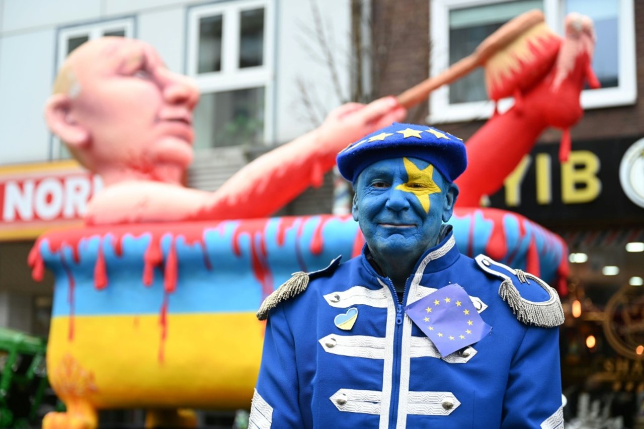 Russia Sentences German Carnival Artist Jacques Tilly Over Satirical Putin Floats