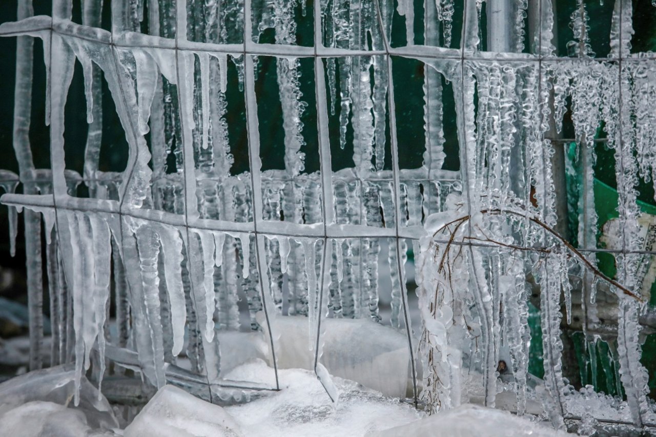 Black Ice Eases in Western Germany, Roads Still Slippery in East