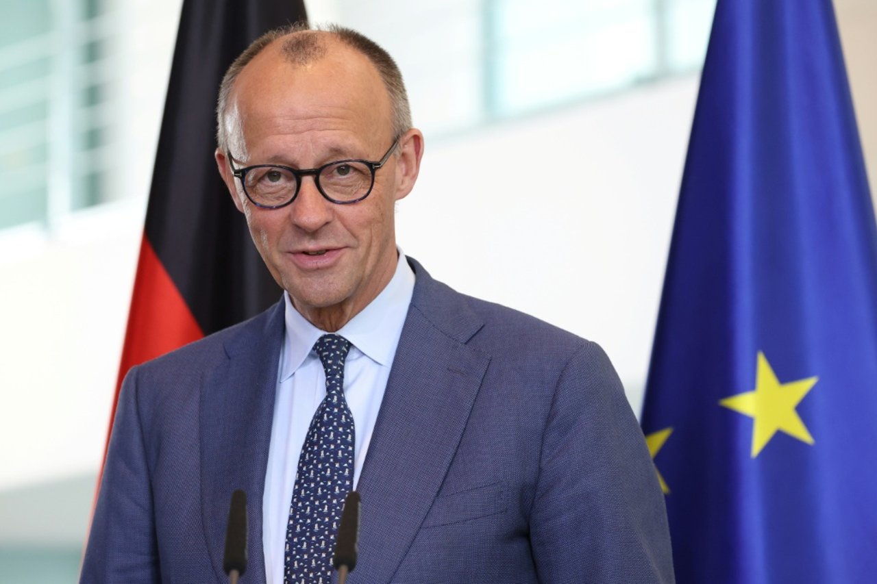 Merz Urges Coalition Partners to Stop Drawing Red Lines Against Each Other