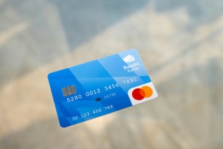 Germany's Payment Card for Asylum Seekers Faces Sharp Criticism