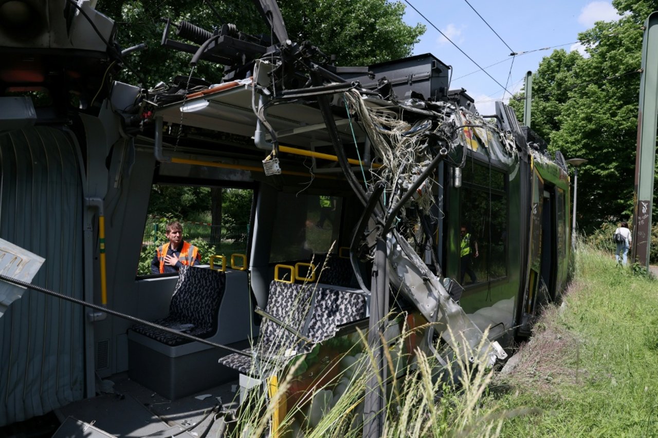 Berlin Tram Derailed: 20 People Injured, Three Seriously Hurt