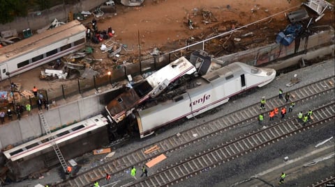 Spain train derailment in Córdoba as emergency services respond to deadly high-speed rail crash