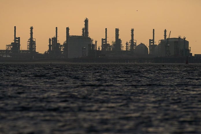 Global stock market crash as Iran war drives oil prices surge and Wall Street losses